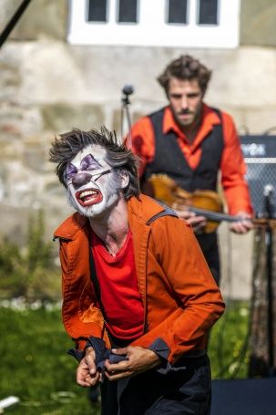 Galapiat Cirque - La Brise de la Pastille