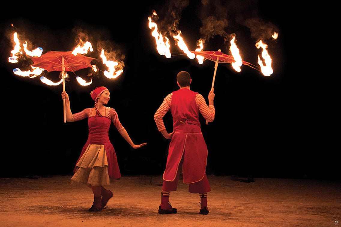 Compagnie Attrap' Lune - Les Amants Flammes