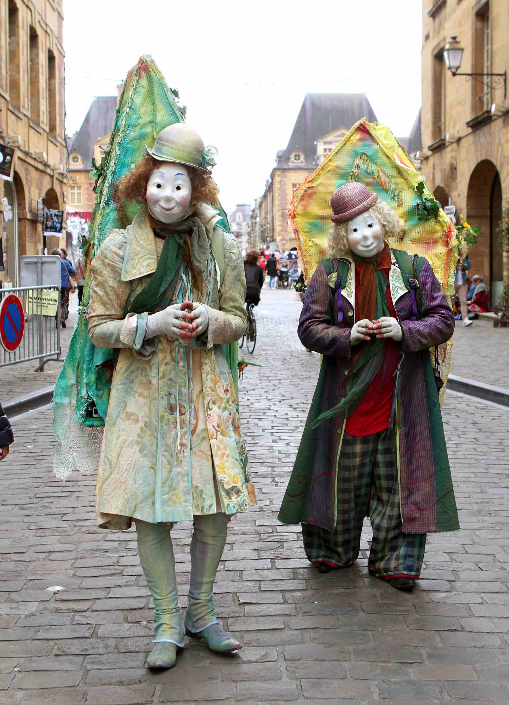 spectacle déambulatoire Pile ou face